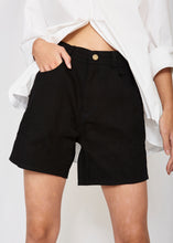 Load image into Gallery viewer, THE SHORT