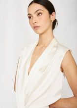 Load image into Gallery viewer, THE TOP