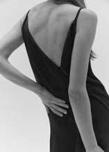 Load image into Gallery viewer, THE DRESS