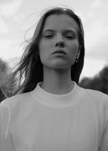 Load image into Gallery viewer, THE T-SHIRT