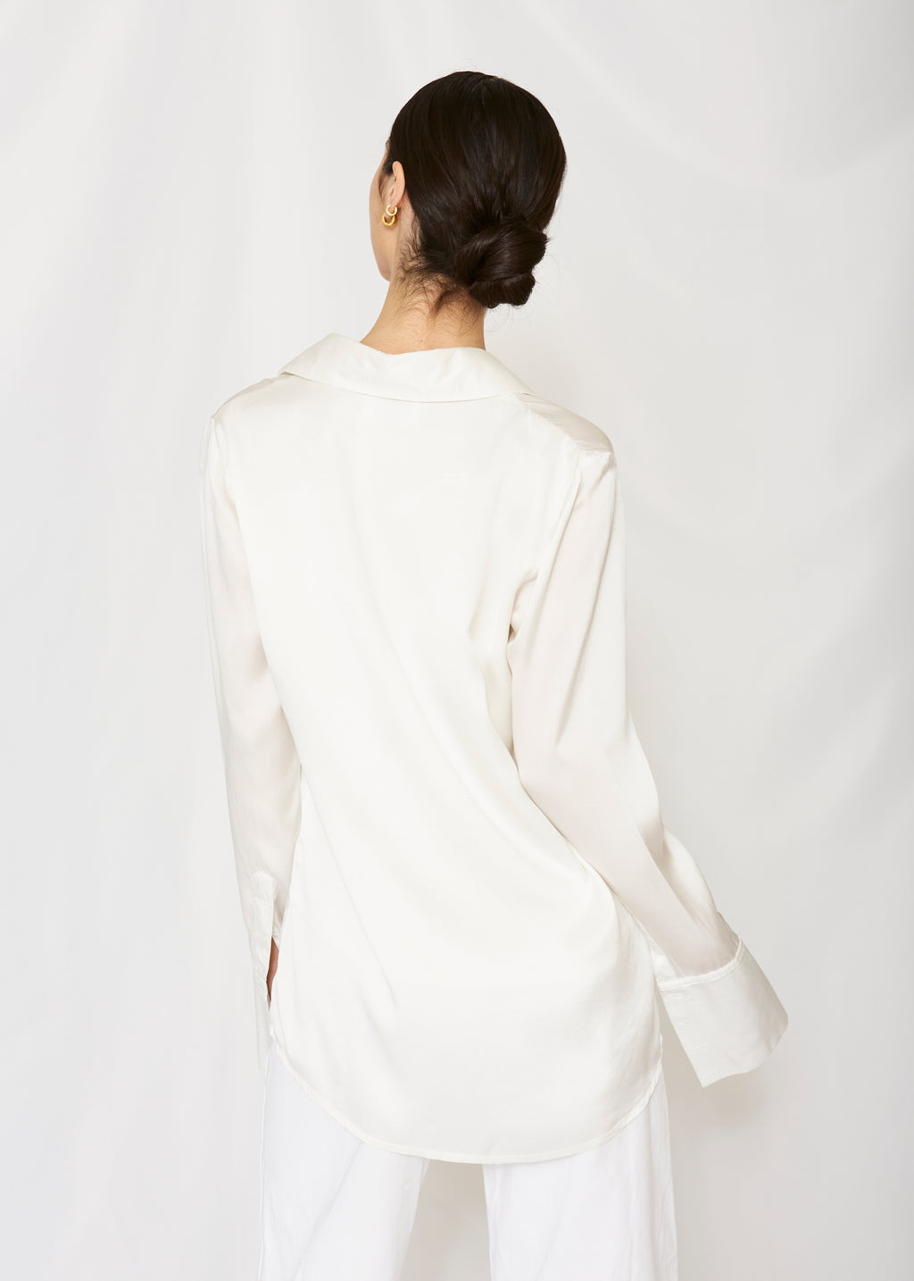 THE SILK BLOUSE